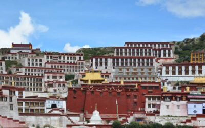 Tibet Itinerary Ideas to Show You the Best of the Region